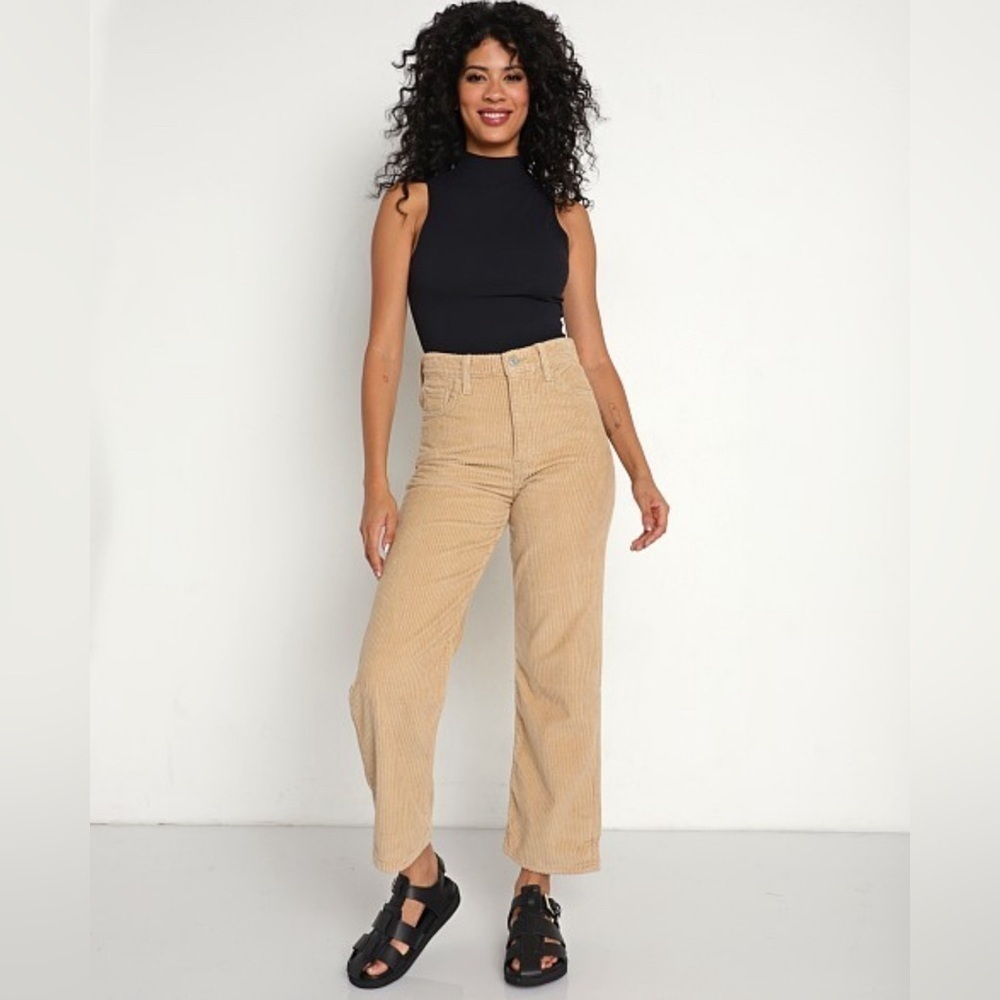 Levi's Ribcage Straight Ankle Cord Jean in Granola